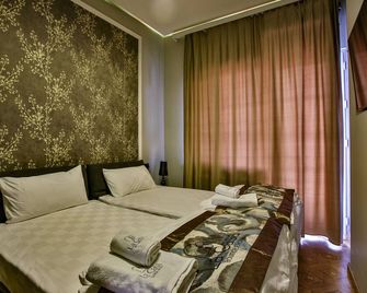 La Casa Hotel Yerevan - Ereván - Habitación