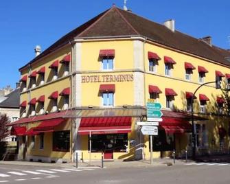 Hotel Terminus - Pizzeria Pizz'A Gogo - Lons-le-Saunier - Gebäude