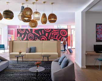 The Lost Camel Hotel - A member of Mercure Hotels - יולרה - סלון