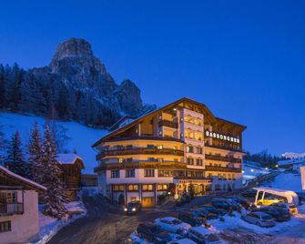 Hotel Sassongher - Corvara in Badia - בניין