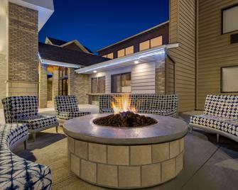 AmericInn by Wyndham Rapid City - ראפיד סיטי - פטיו