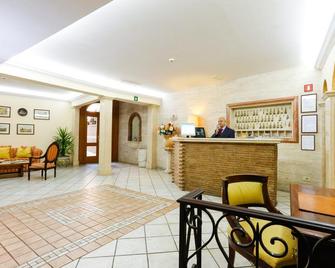 Hotel Tempio DI Pallade - Roma - Recepción