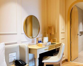 Peace Home Boutique Hotel - Ấp Bình Châu
