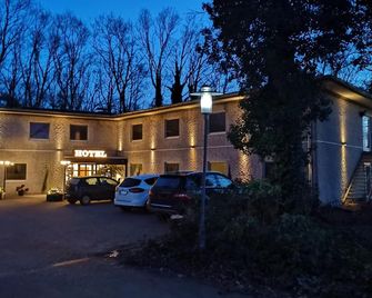 Hotel am Springhorstsee - Burgwedel - Edificio