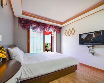 Ganghwa Punggyung Gryujineon zip Pension - Ganghwa-gun - Bedroom