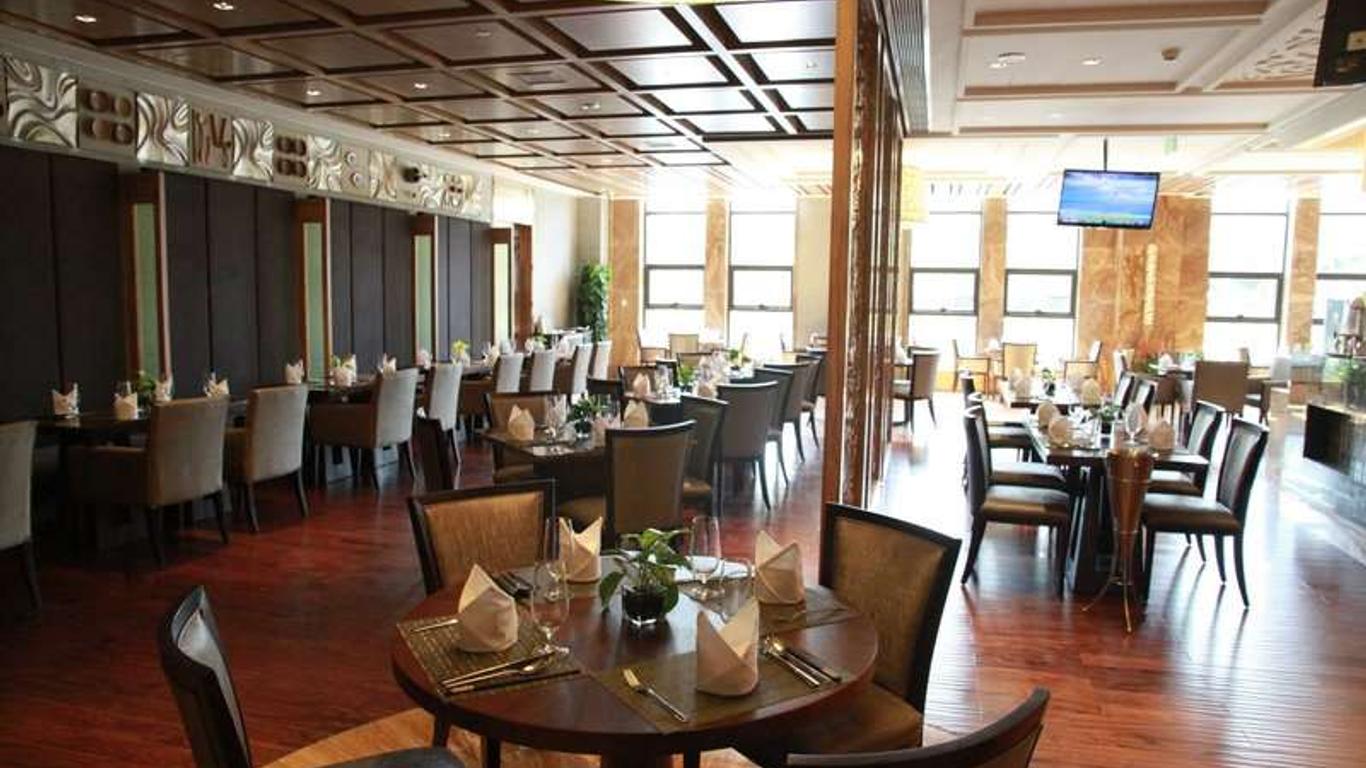 Chengdu Joyhub Air Hotel