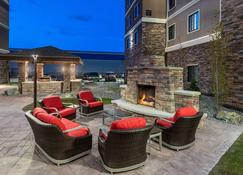 Equipped King Suite | Heated Indoor Pool Access - Anchorage - Patio