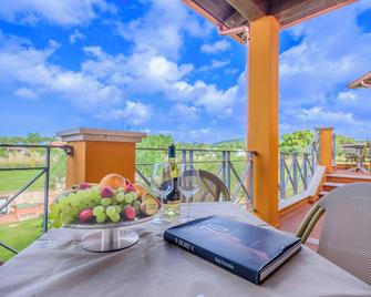 Villa Barbarina Nature Resort - Santa Maria la Palma - Balcone