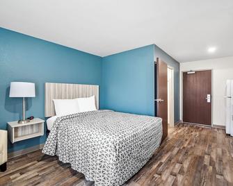 WoodSpring Suites Winston-Salem near Hanes Mall - Winston-Salem - Bedroom