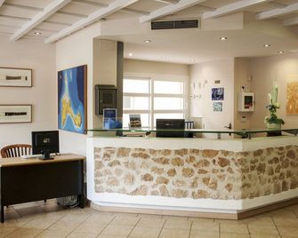 Hotel Voramar Formentera - Es Pujols - Front desk
