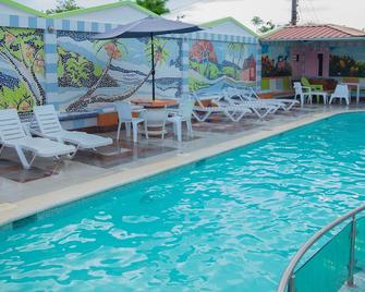 Aparta Hotel Don Olivo - Hato Mayor del Rey - Piscina