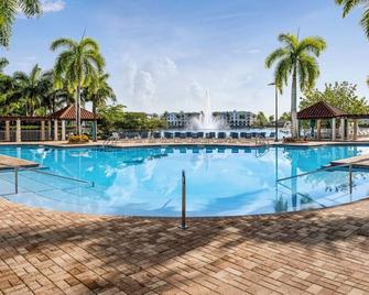 Marriott Villas at Doral 2BD sleeps 8 - Doral - Piscina