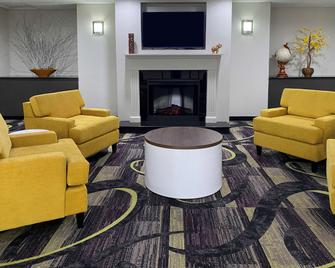 MainStay Suites - Conover - Lobby