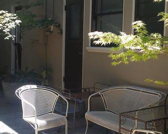 Private room, private entrance in a redwood grove setting - Burlingame - Pátio