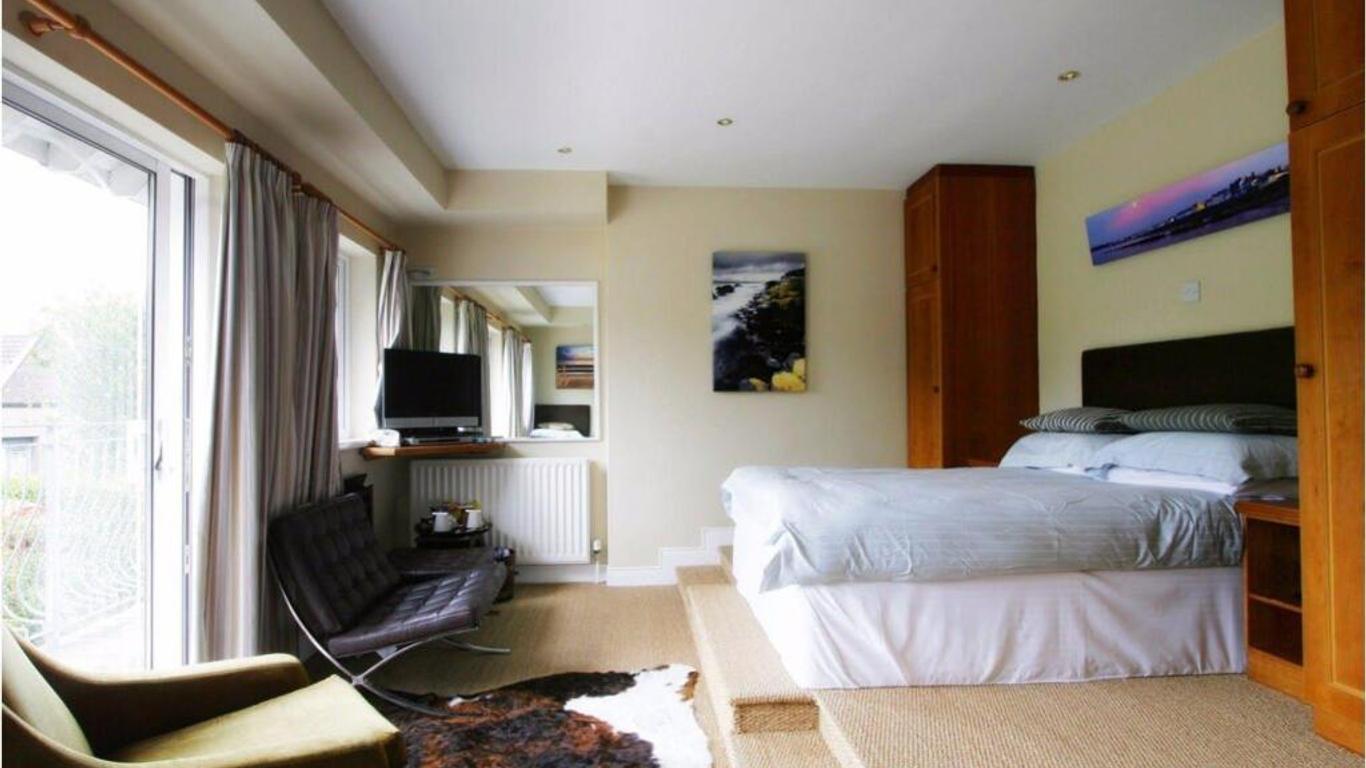 Cairn Bay Lodge