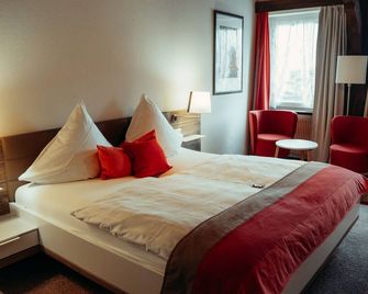 Hotel Krone - Oberndorf - Bedroom