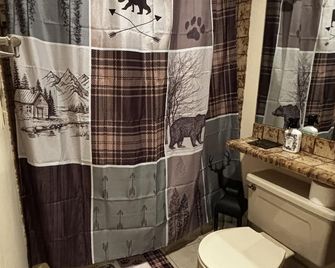 Cozy ski retreat on Jack Frost Mountain, just 10-minute walk to ski office! - White Haven