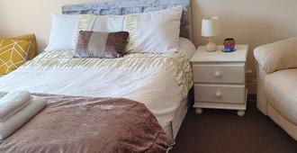 Chaps Guest House Southampton - Accommodates 15 Guests - Southampton - Bedroom