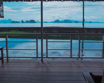 Holiday Resort - Sha Plus - Ko Yao Noi - Balcón