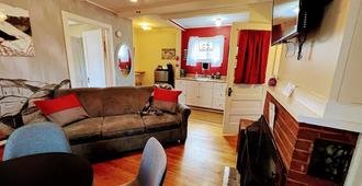 Eden Village Motel & Cottages - Bar Harbor - Stue