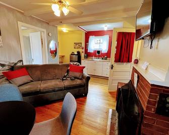 Eden Village Motel & Cottages - Bar Harbor - Sala de estar