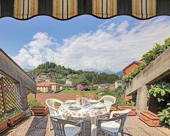 Casa Virginia Apartments - Laveno-Mombello - Parveke