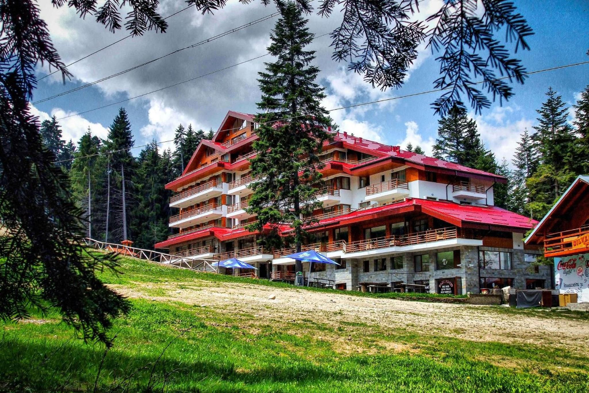 Club Hotel Yanakiev - Samokov - Building