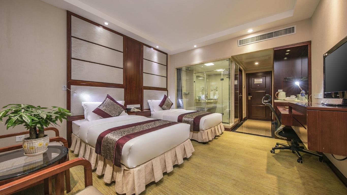 Min Jiang Hotel