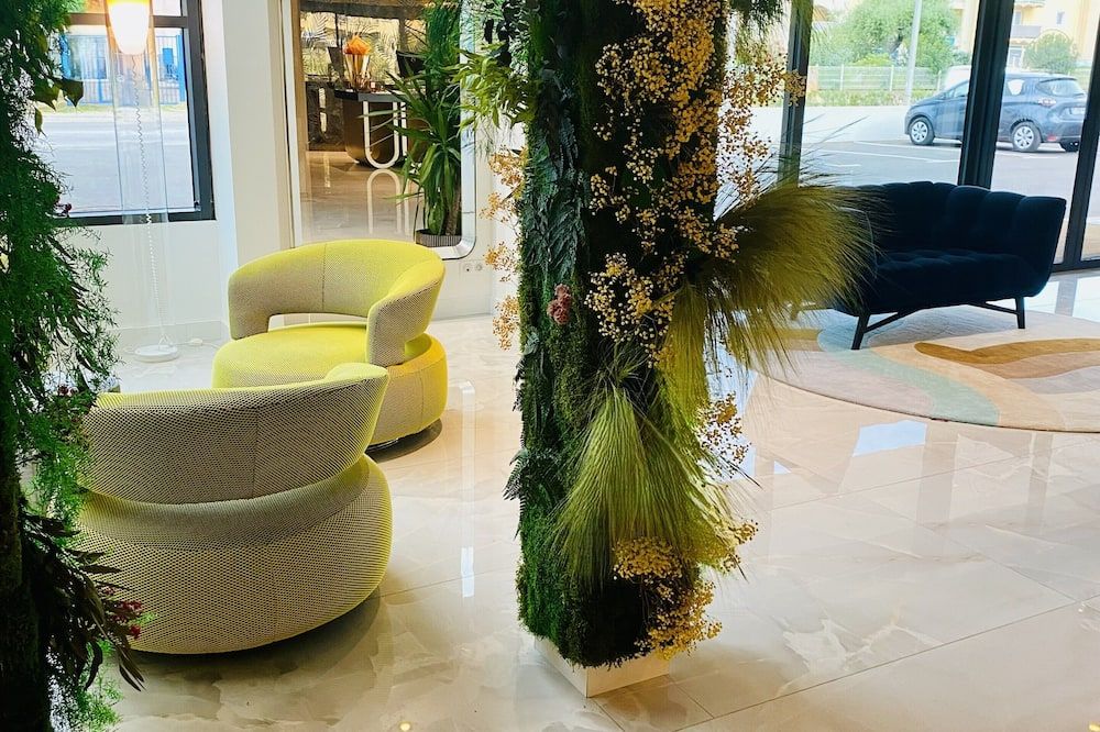 Calvi Hôtel - קאלבי - לובי