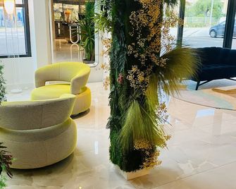 Calvi Hôtel - Calvi - Lobby