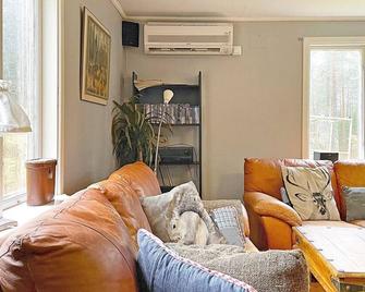 6 Person Holiday Home In Sandhult-By Traum - Borås - Living room