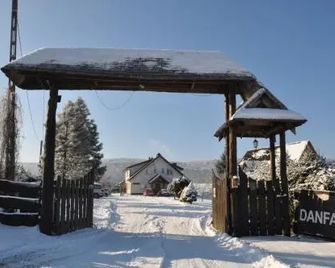 Bieszczadzki Osrodek Wypoczynkowo Konfer - Ustrzyki Dolne - Outdoors view