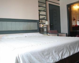Pacific Orient Hotel - Miri - Habitación
