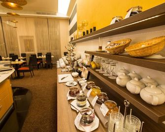 Top Hotel Hammer - Mainz Hauptbahnhof - Mainz - Buffet