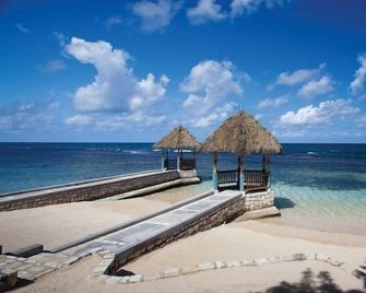 Hermosa Cove Villa Resort and Suites - Ocho Rios - Plage