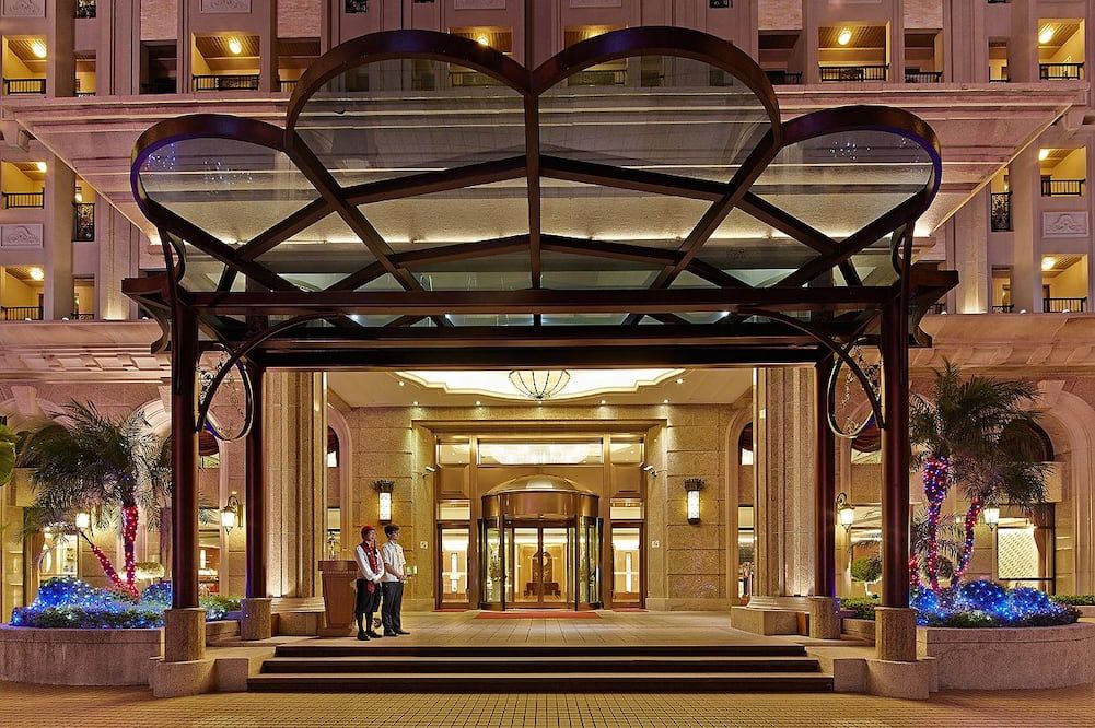 Eda Skylark Hotel - קאושיונג
