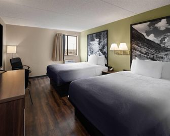 Super 8 by Wyndham Colo. Sprs. Garden Of The Gods - קולרדו ספרינגס - חדר שינה