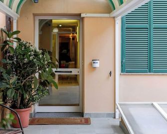 Hotel Posta - Comfortable Stay in Ventimiglia - Ventimiglia