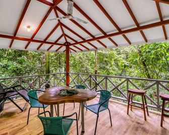 Three Off Grid Jungle Bungalows W/ Private Natural Pools, Waterfalls & Trails - Ciudad Cortés - Balcony