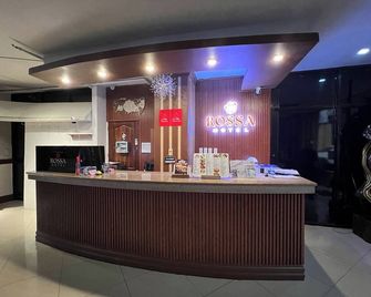 Rossa Hotel - Angeles City - Front desk
