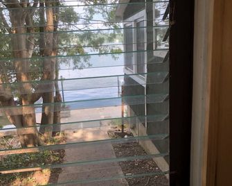 Cazenovia Lake Cottage - Cazenovia - Balcón