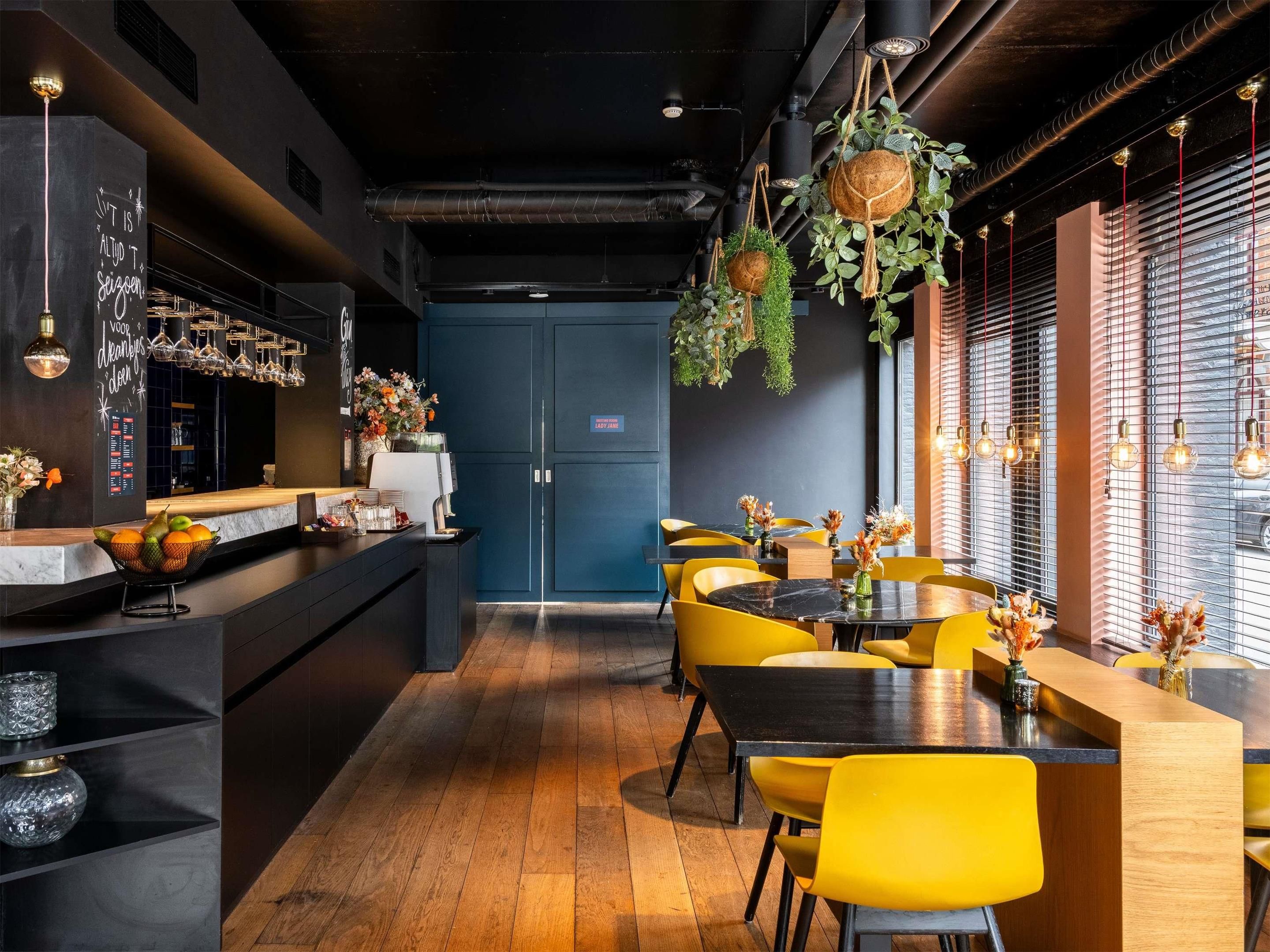 ibis Styles Hasselt City Centre - האסל - מסעדה