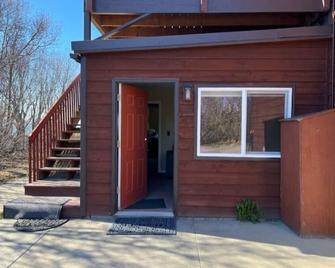 Deep Creek Getaway - Ninilchik - Edificio