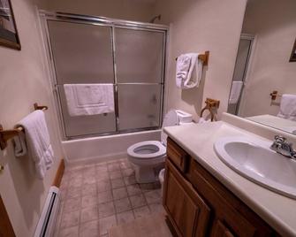 Beautiful 3 bdrm Jay Peak ski-in/ski-out condo! - Jay