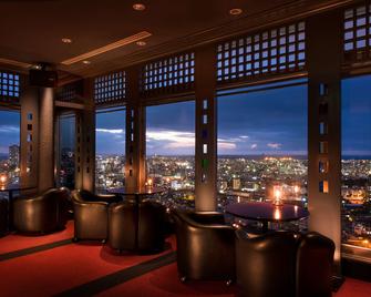 DoubleTree by Hilton Hotel Naha Shuri Castle - Naha - Lounge