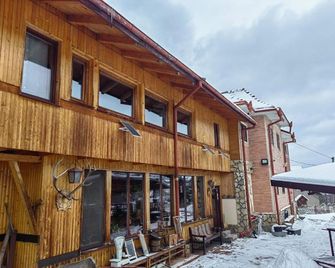 Pensiunea Casa Alex - Sadova - Building