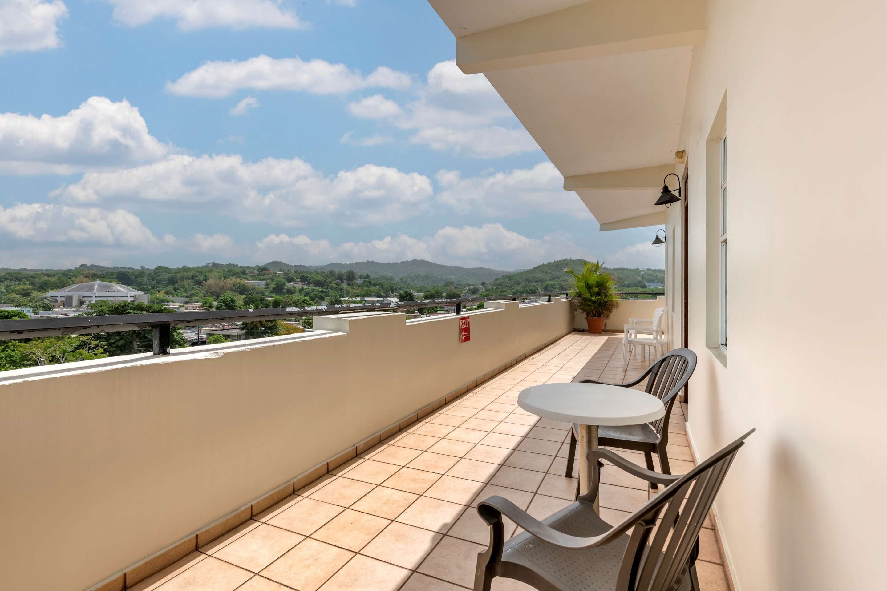 Hotel Mayaguez Plaza, BW Signature Collection - Mayagüez - Balkon