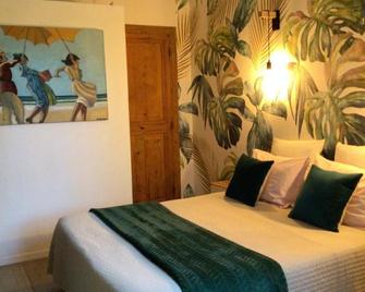 Chez Janine - Aigues-Mortes - Schlafzimmer