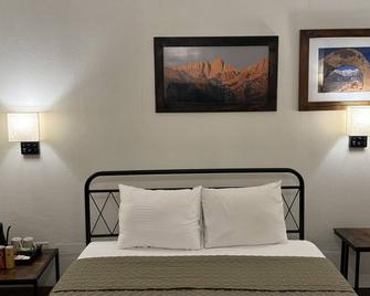Eastern Sierra Motor Lodge - Independence - Camera da letto
