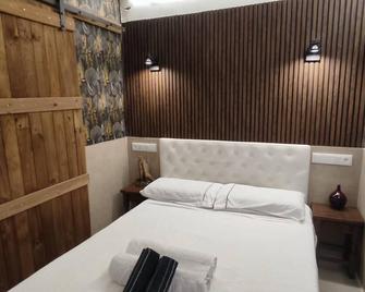 Room with private bathroom 2 - Barcelona - Quarto